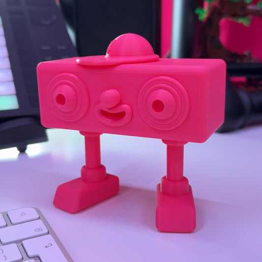 BroBot-5000 toy by Dad aka Gavin aka Jamfactory